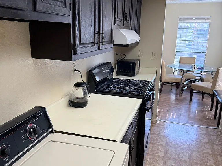 Walking distance from MGM and Topgolf and Las Vegas Strips