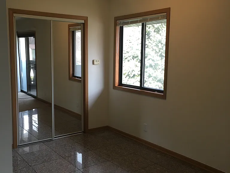 1928 Redwood Dr #1 — Photo 6