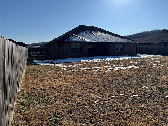 4th image of 1235 Silver Oak St