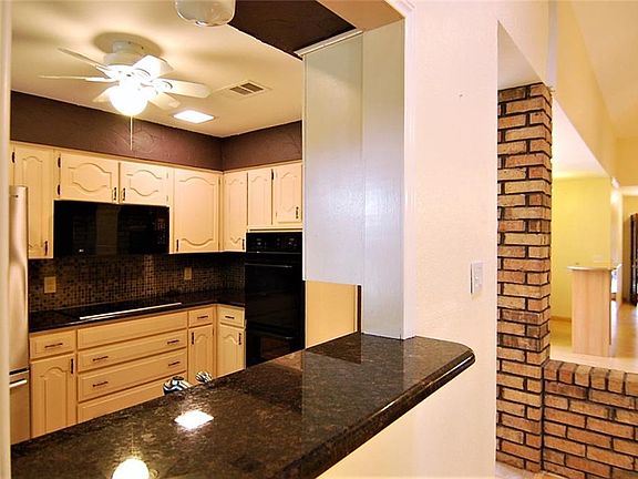 2nd image of 1511 Berkeley Dr