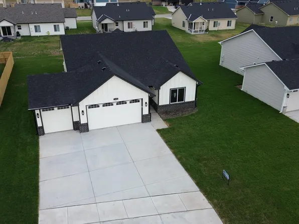 1600 W Appleton St, Valley Center, KS 67147