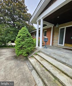 6204 Lenox Rd, Bethesda, MD, 20817