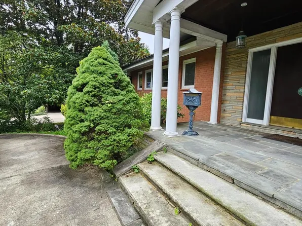 6204 Lenox Rd, Bethesda, MD 20817