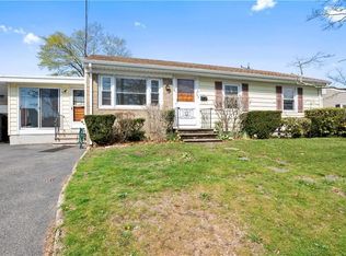 103 Hilton Ave, Riverside, RI 02915