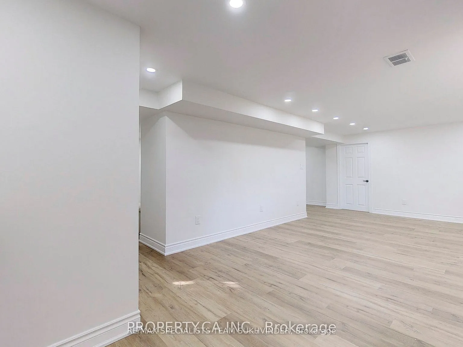 2 bed, $2,300 — Photo 4