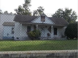 104 W Hill St, Graham, NC 27253