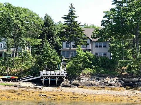 31 W Marginal Rd — Photo 5