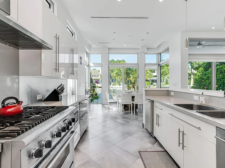 117 S Gordon Rd — Photo 20