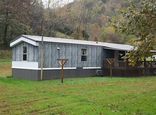 556 Little White Oak Rd, Chloe, WV 25235