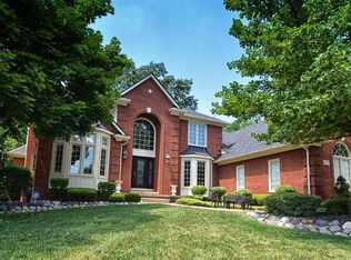54213 Flamingo Dr, Shelby Township, MI