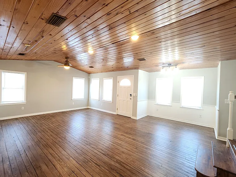 119 Cobb Rd — Photo 8