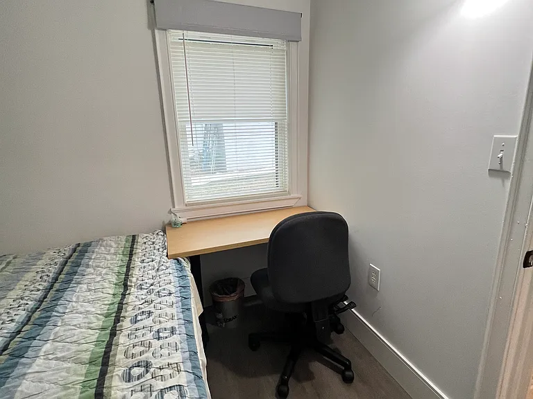 Simons Dr — Photo 2