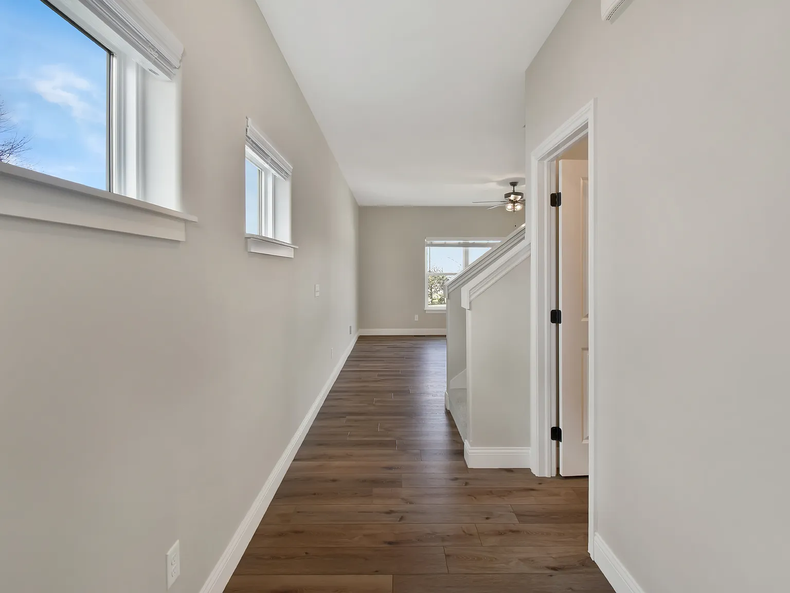 4 bed, 3.5 bath, 2244 sqft, $2,950 — Photo 4