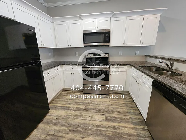 206 Lyndon Way NW — Photo 10