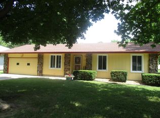 2366 S Dollison Ave, Springfield, MO 65807