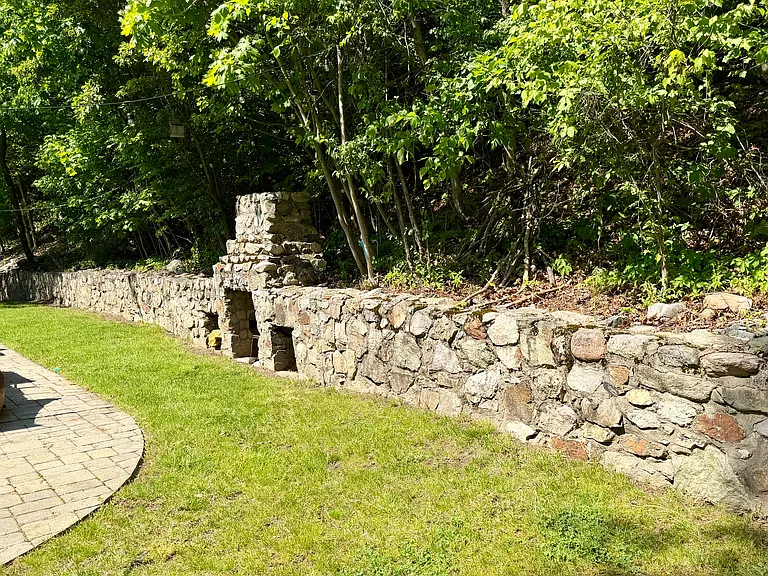 109 Wallis Rd — Photo 32