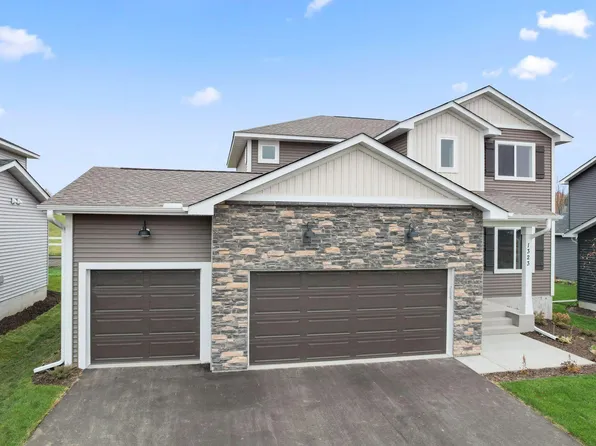 1323 Compton Ave, River Falls, WI 54022