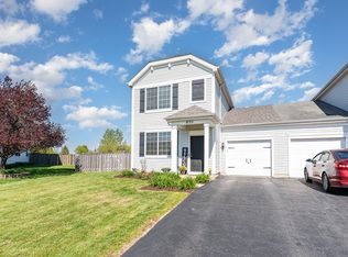 835 Daniel Dr, Minooka, IL 60447