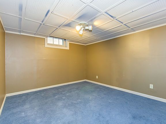 4th image of 3835 Girard Ave N