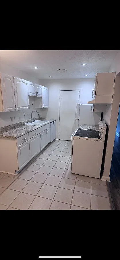 Normandy Apartments — Photo 4