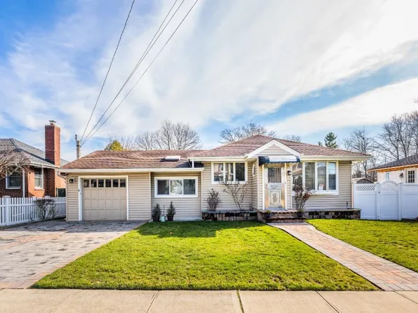 2691 Harrison Avenue, Oceanside, NY 11572