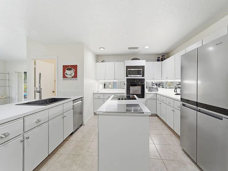 5562 Reynolds Rd — Photo 13