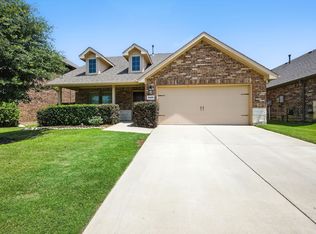 2429 Opaline Dr, Aubrey, TX 76227