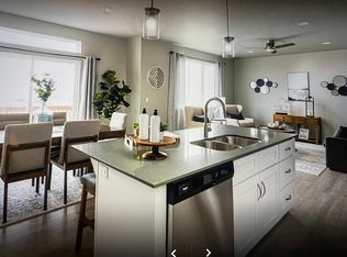 932 W Independence Way, Saratoga Springs, UT 84045