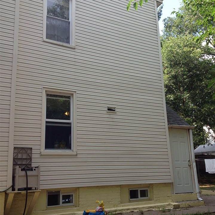 2nd image of 174-176 Jefferson St