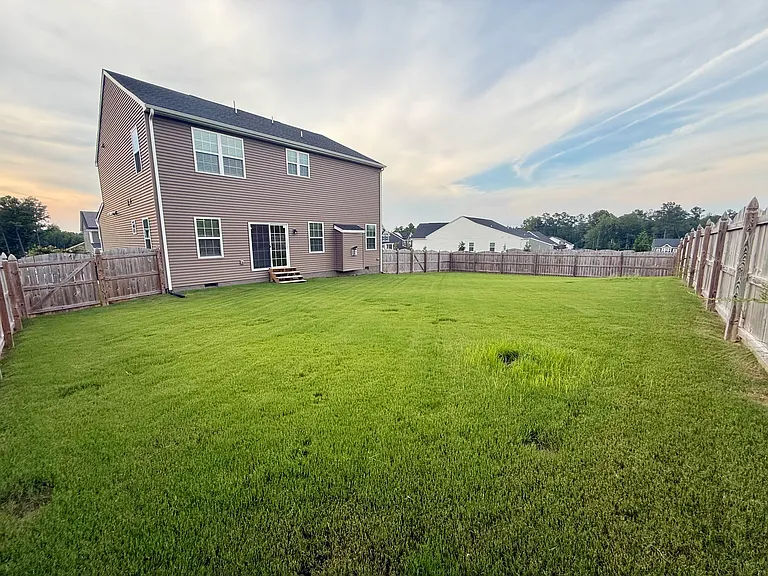 3601 Trillium Dr — Photo 4