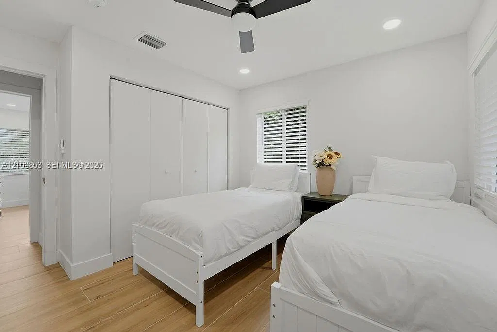 North Palm Beach Village — Photo 3