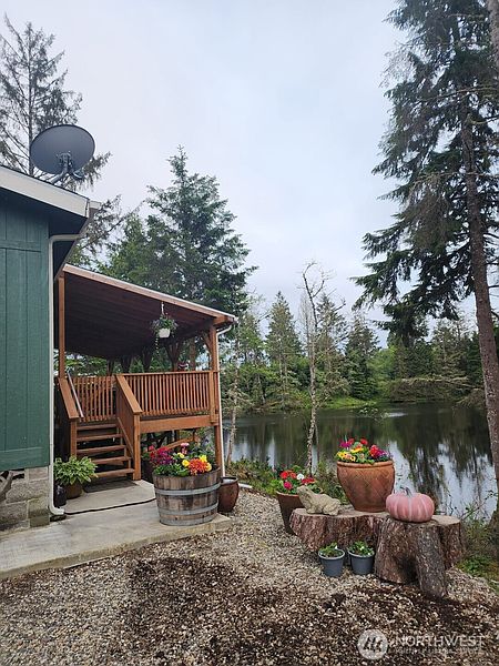 3rd image of 4 Lakeview Lane
