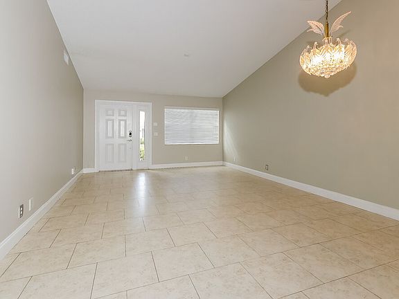 5th image of 11231 Jasmine Hill Cir