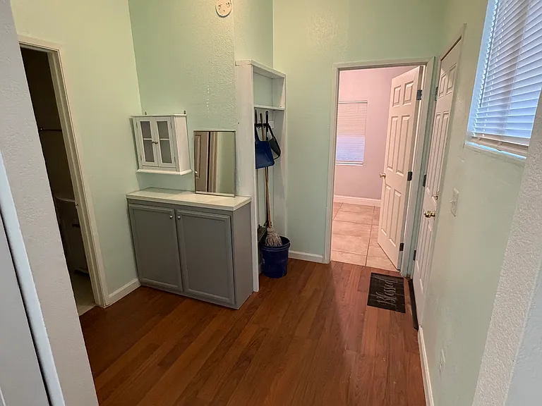 715 N Sutter St #2 — Photo 4