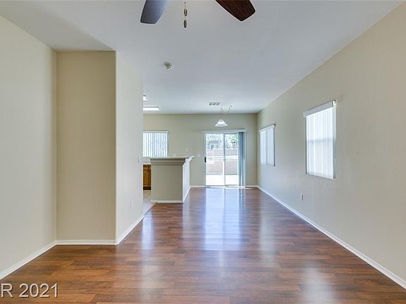 5th image of 8827 Tomnitz Ave Unit 102