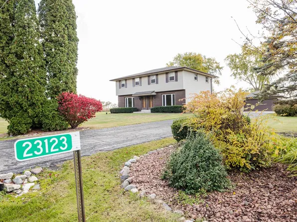 23123 Rasmusson DRIVE, Muskego, WI 53150