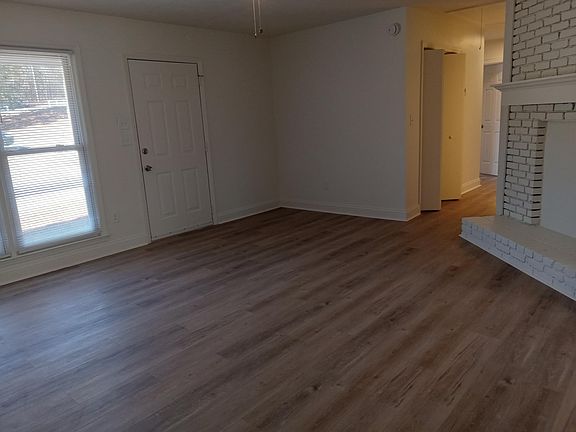 2nd image of 1100 43rd Ct