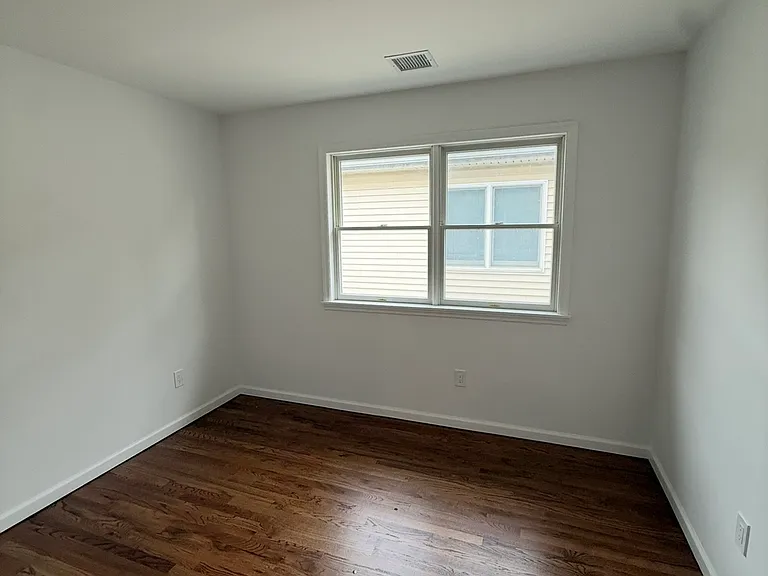 140 Rockwell St #140 — Photo 15