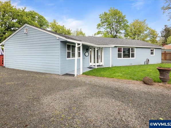 1884 SE Miller Ave, Dallas, OR 97338