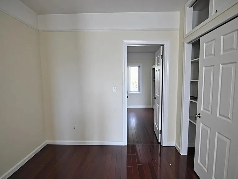 6027 71st Ave #2 — Photo 4