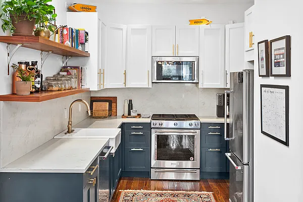 Sold by Compass | media 8