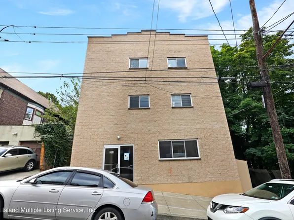 210 Corson Ave, Staten Island, NY 10301