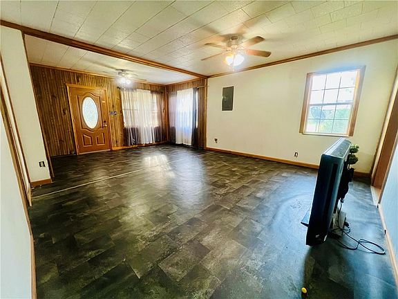 4th image of 224 Preacher Sanders Rd