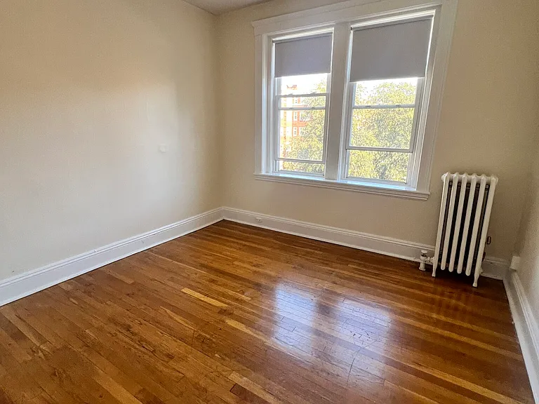 131-135 Washington St #28 — Photo 11
