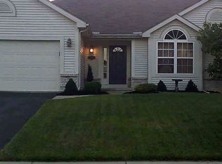 950 Hickory Creek Dr, Temperance, MI 48182