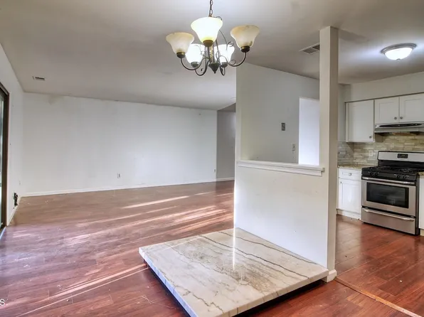 78 Wyndham Place #129, Robbinsville, NJ 08691