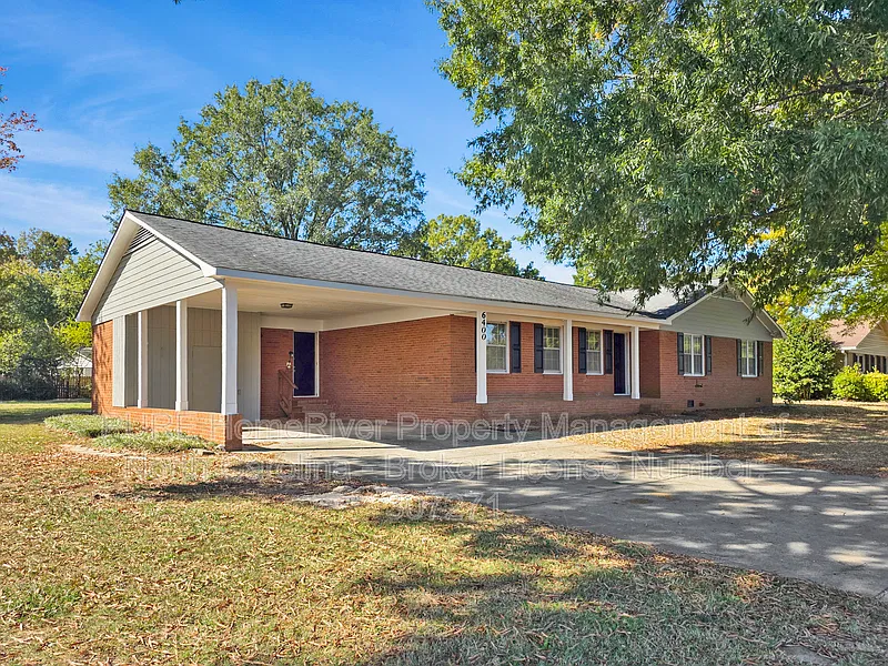 6400 Morehead Rd