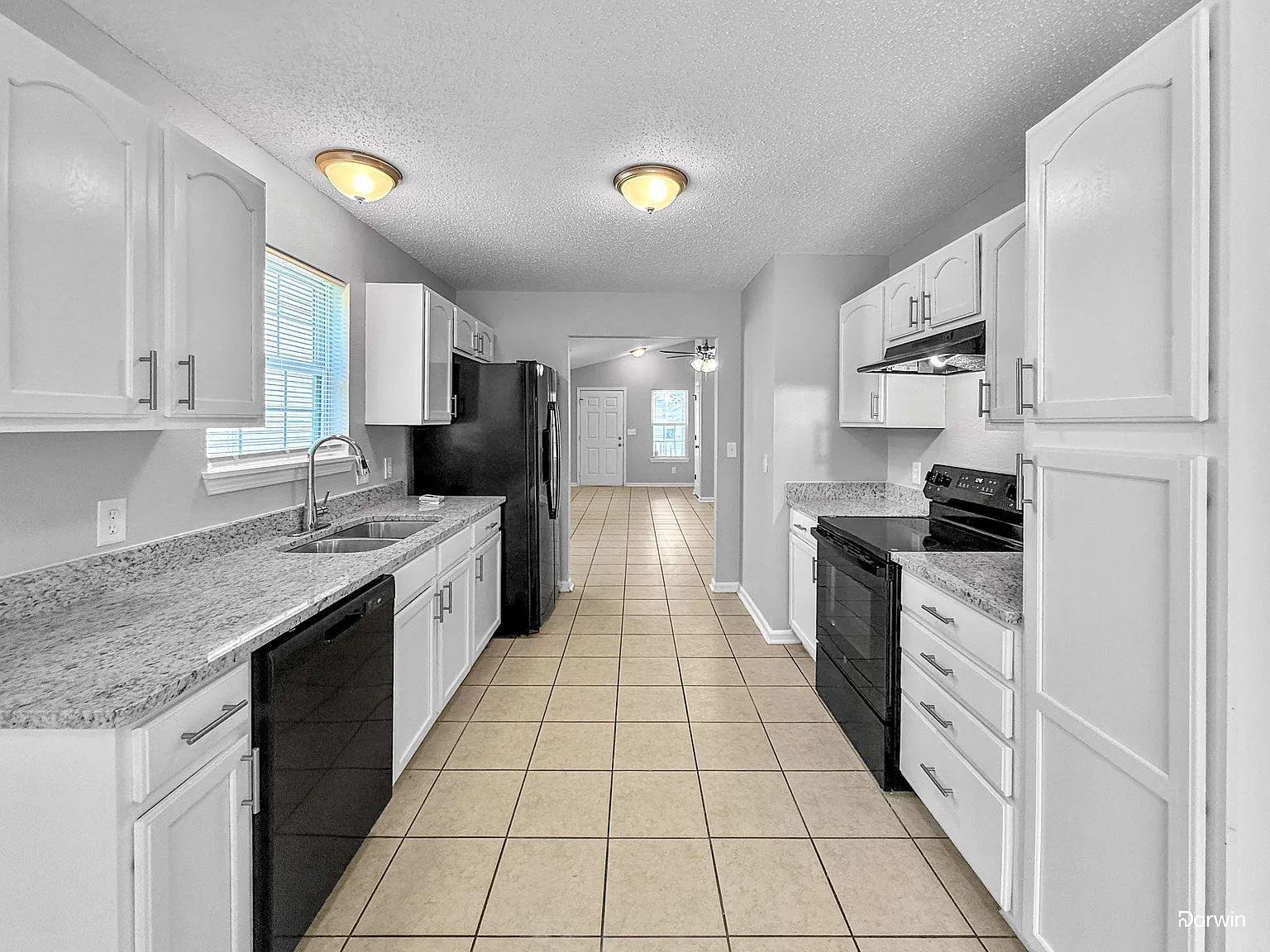 3 bed, 2.0 bath, 1264 sqft, $1,715 — Photo 4