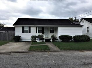 1604 16th St, Nitro, WV 25143