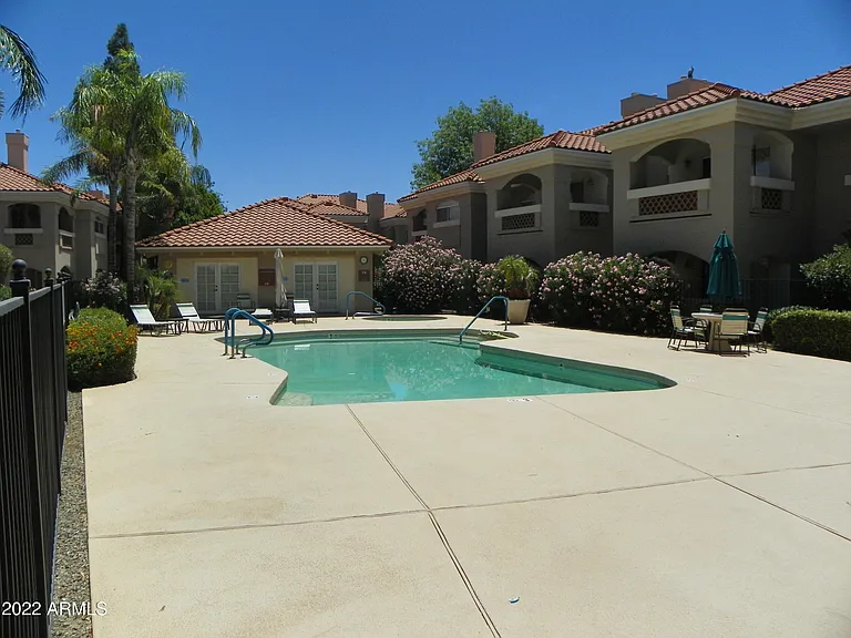 8653 E Royal Palm Rd #1002 — Photo 31